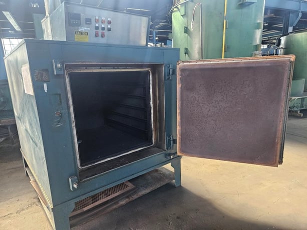 36" width x 36" H x 48" D Grieve #AG-1250, box temper furnace, electric 1250°F, excellent - Image 3