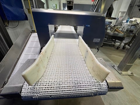 CEIA #THS/M5, Conveyorized Metal Detector, 17.5" wide x 7" high detection aperture, 16" wide x 6' long - Image 5