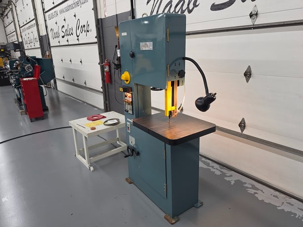 18" x 12" Enco #135-1551, Vertical Bandsaw, 19.5" x 24" tilting table, 5/8" blade capacity, 1 HP motor - Image 9