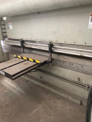 250 Ton, Accurpress #725012, CNC hydraulic press brake, 12' overall, 126" between housing, 8" stroke, Hurco - Image 4