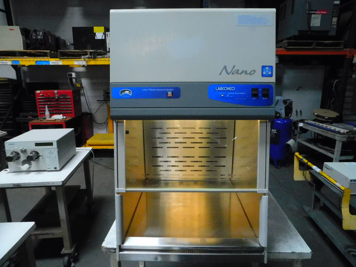 Labconco #3887220 Nano, Fume Hood, HEPA Filtration 99.99% @ 0.3 Micron, 24" width x 28" D x 32" H, 120 V., 1 - Image 1