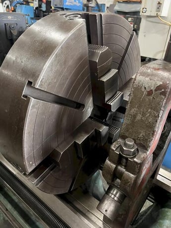 25"/34" x 160" Tos #SN63B-Big-Sigma, engine lathe, 24" 4-jaw chuck, 2-13/16" hole, 10-1000 RPM, (2) Steady - Image 5