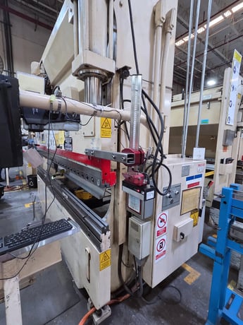 90 Ton, Cincinnati #Proform-90PF, CNC press brake, 8' overall, 78.5" between housing, 14" stroke, 7" throat - Image 5
