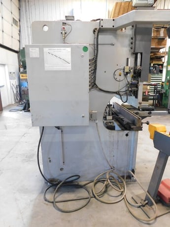 40 Ton, Primeline, Press Brake, 4' overall, Elgo Control, 580 hours, 2007 - Image 4
