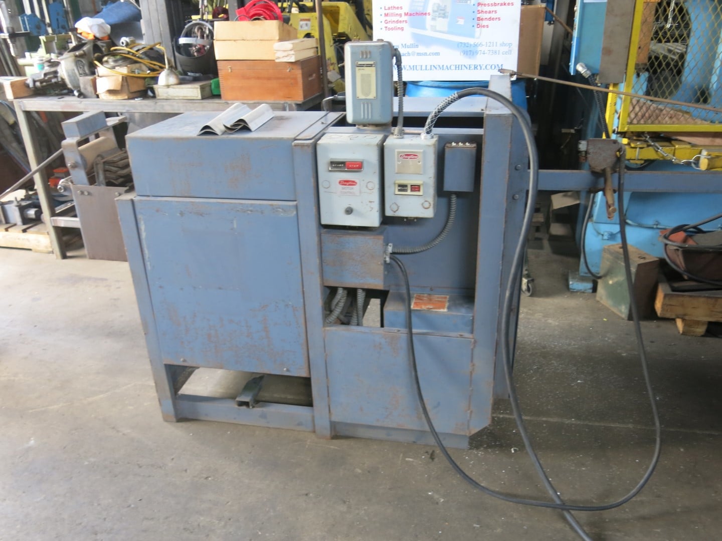 Harper #E-200, 2" turning vane maker, double uncoiler - Image 1