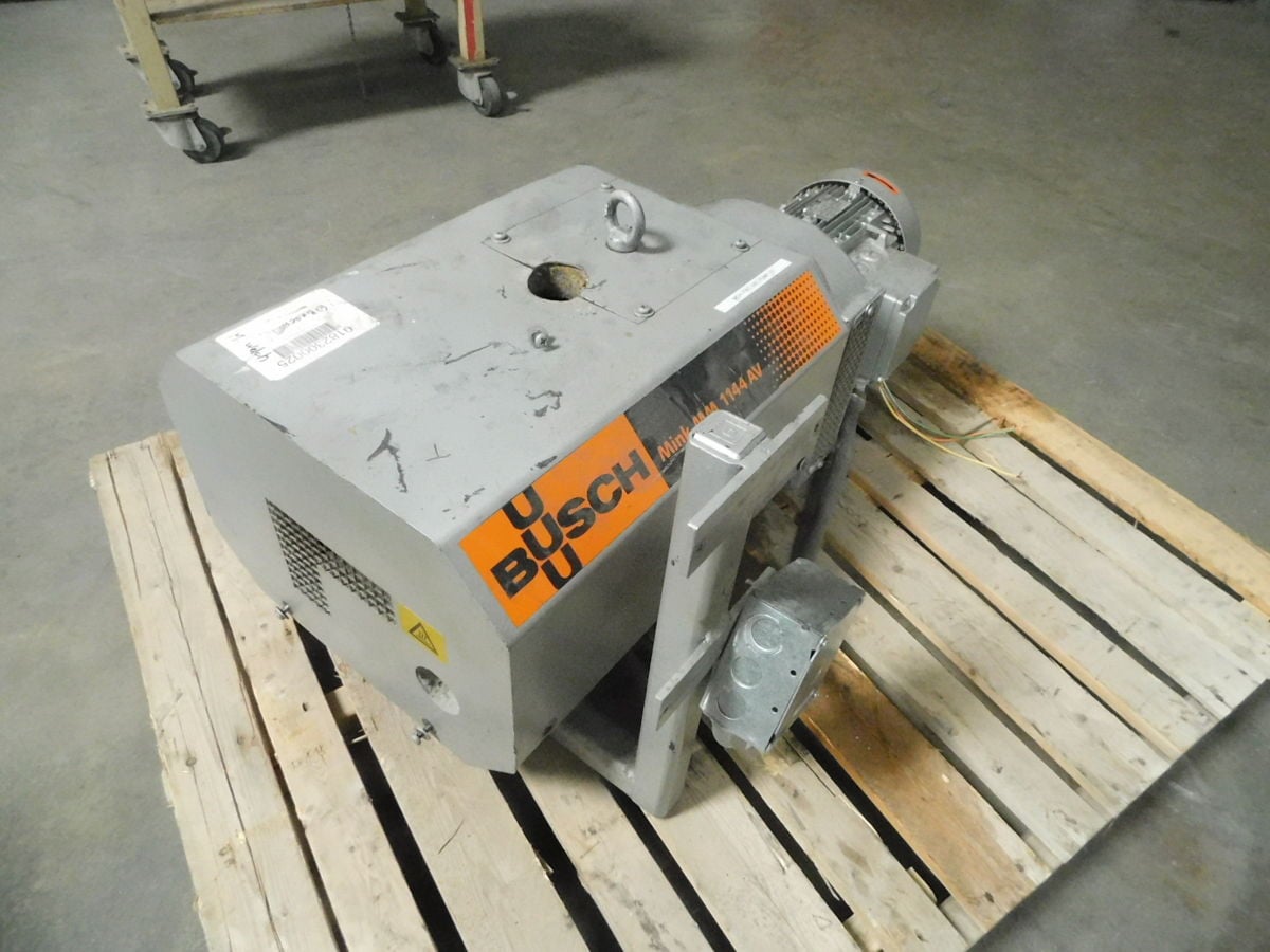 98.9 CFM, Busch #1144, Vacuum Pump, FOR PARTS, 168 m3/h, AS IS - Image 3