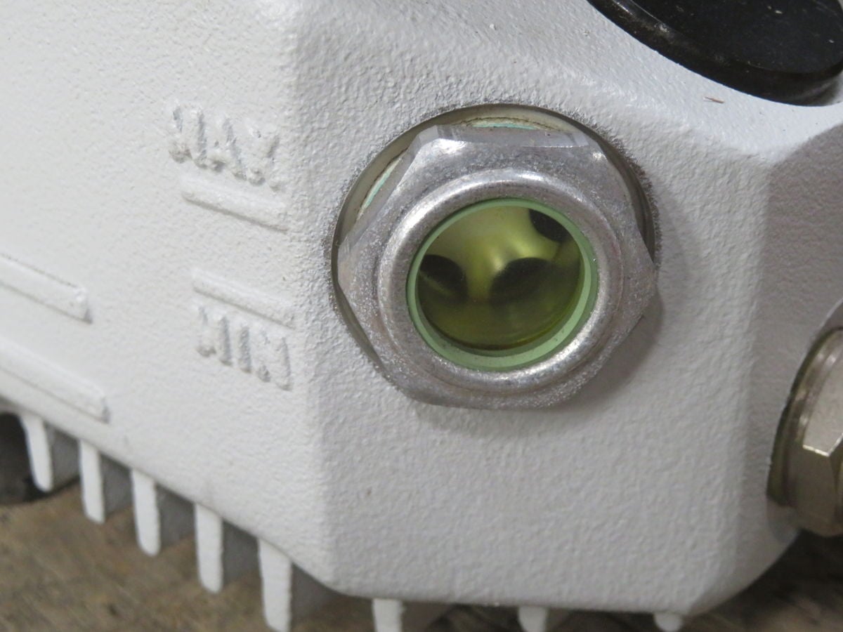38.3 CFM, Sogevac #SV40-65-BIFC, Rotary Vane Vacuum Pump, 200-240 V., 1.5 kW (2 available) - Image 6