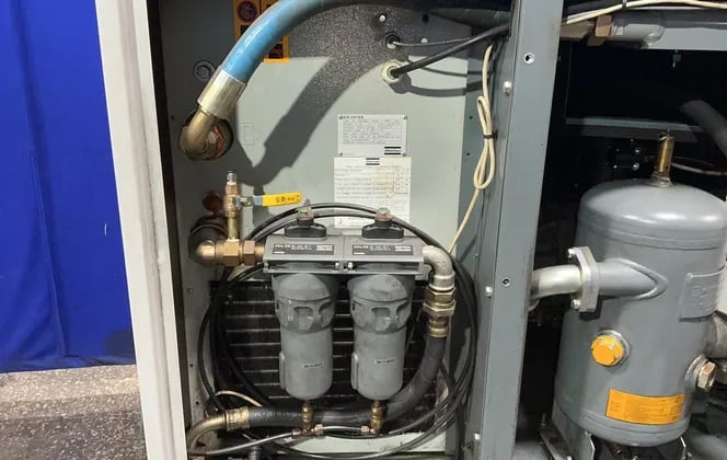 101 cfm, 125 psi, Atlas Copco #GA18FF A 125 FM, Rotary Screw Air Compressor, 25 HP, 88 Gal. Tank, 230 V., 2011 - Image 5