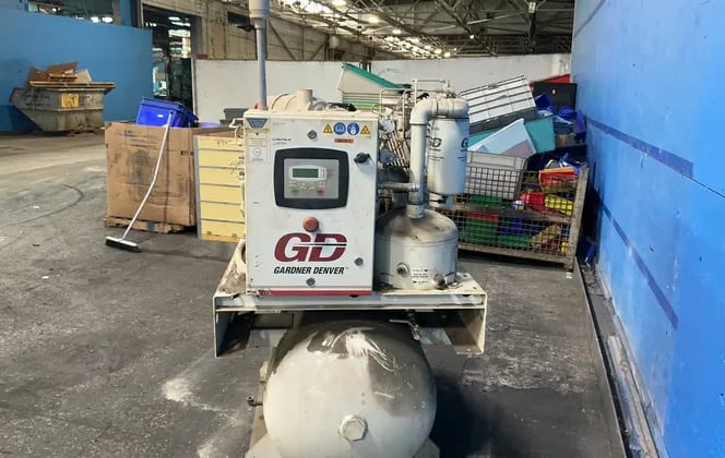 150 psig, Gardner Denver #EBE99Q, Rotary Screw Air Compressor, 25 HP, 120 Gal. Tank, Electra-Saver II, 460 - Image 4