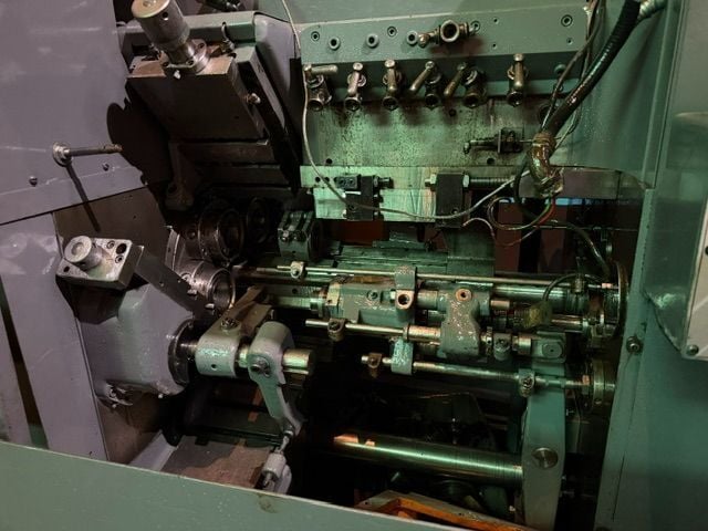 Wickman 1" x 6, motor & controls, stock reels & stands, pick-up with back finish, universal chip conveyor - Image 6