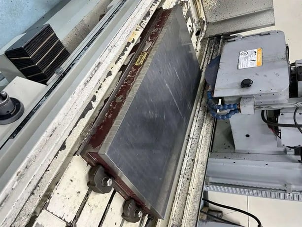 16" x 32" Chevalier #FSG-1632ADII, 3-Axis automatic surface grinder, filter system - Image 7