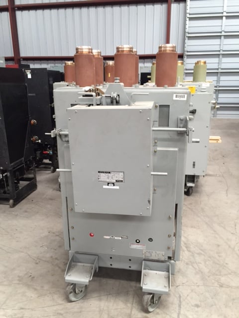 3000 Amps, General Electric, am-13.8-1000-4h vacuum conversion - Image 1