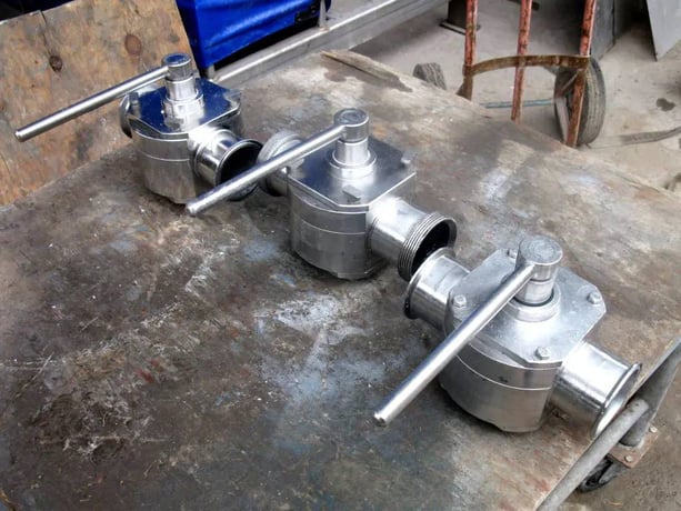 3" Koltek, 2-way Stainless Steel hand valve (3 available) - Image 7
