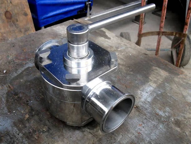 3" Koltek, 2-way Stainless Steel hand valve (3 available) - Image 10