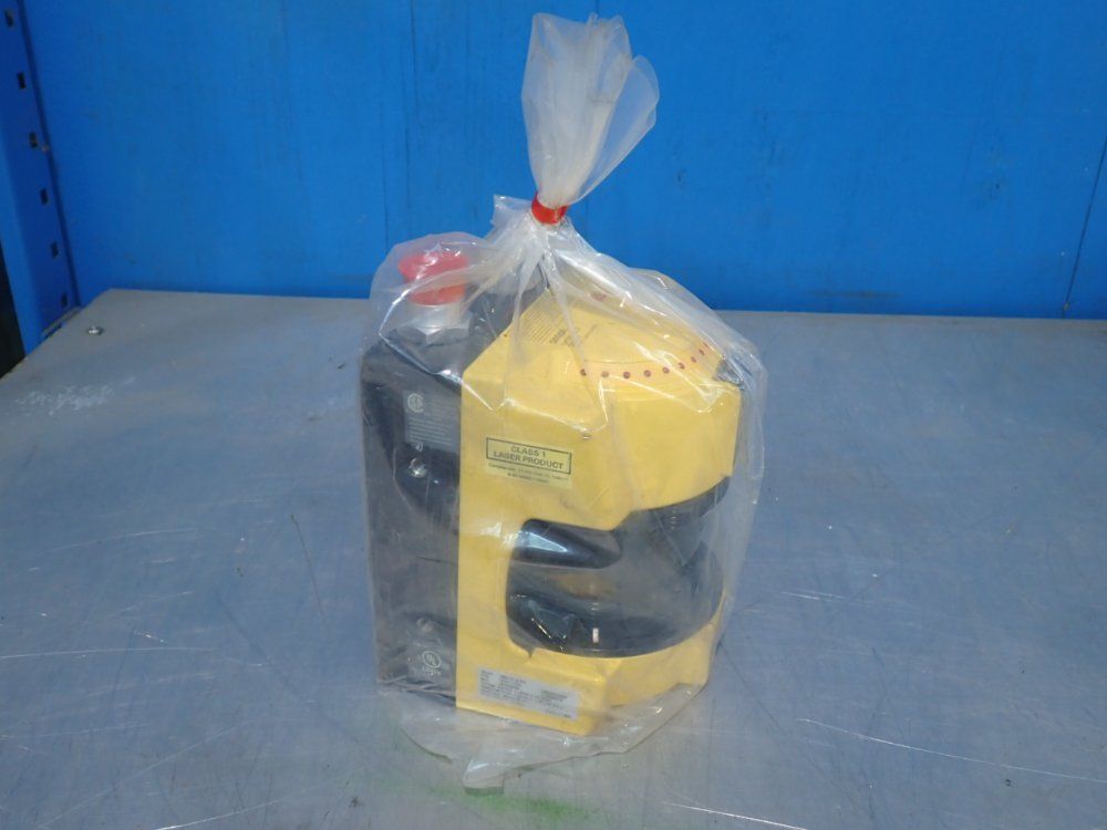 Omron #OS3101-2-PN, Safety Laser Sensor, 20 W - Image 2