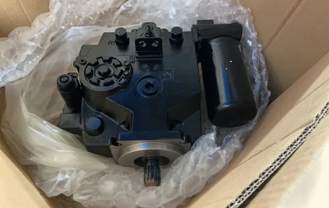 Danfoss #H1PV078, Variable Displacement Pump, clock wise (11 available) - Image 1