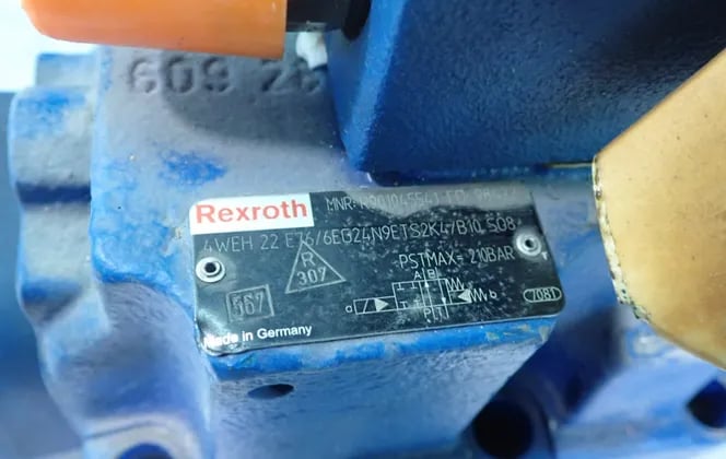 Rexroth #R901045541, Hydraulic Directional Control Valve - Image 2
