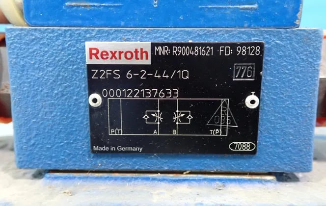 Rexroth #R901045541, Hydraulic Directional Control Valve - Image 4