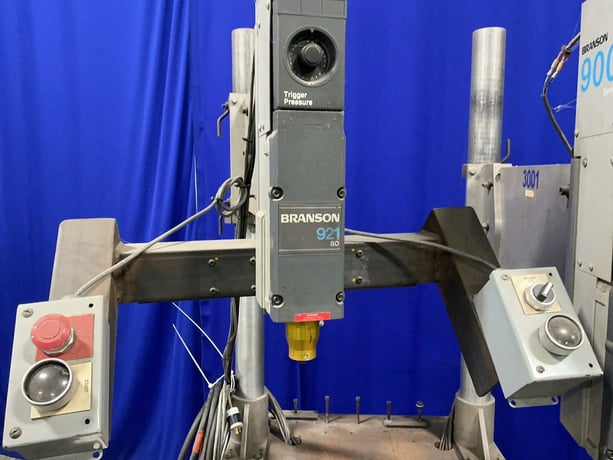 Branson 2-Head Ultrasonic Welder, 23" x 32", 2,000 width, 14 A., Branson Controls - Image 5