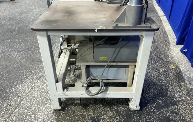 Branson 2-Head Ultrasonic Welder, 23" x 32", 2,000 width, 14 A., Branson Controls - Image 8