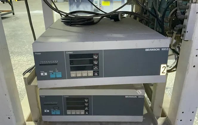 Branson 2-Head Ultrasonic Welder, 23" x 32", 2,000 width, 14 A., Branson Controls - Image 10