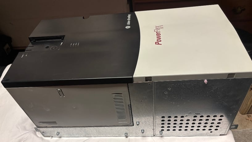100 HP Allen Bradley, PowerFlex 700, 125 amp out, 480 Volts 3 phase - Image 3