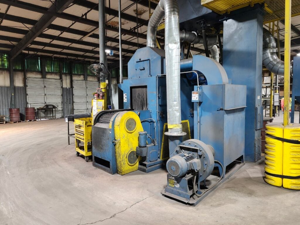 Viking #MB2424/VK4300, mesh belt shot & wash line, 3-15 FPM, 4 blast wheels, dust collector - Image 5