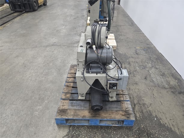 Conair, vacuum conveyor, 426 CFM, 5 HP, 33 URAI-J Roots blower, 12" HG - Image 2