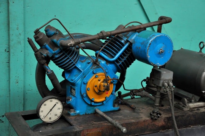 Dresser #400, Two-Stage Air Compressor, 5 HP, 80 Gallon, 1,725 RPM, 208-230/460 V., AS IS - Image 5