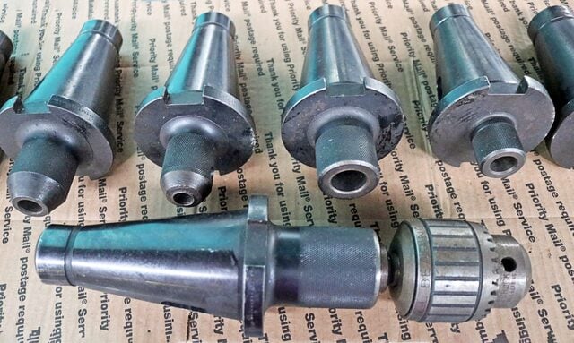 Erickson NMTB50 Quick Change Tool Holders, Set of (8), w/ Jacobs Drill Chuck, End Mill & Morse Taper Holders - Image 4
