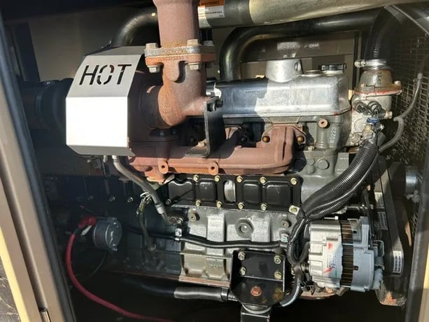150 KW Generac #5216520400, diesel generator set, 120/208 Volts, 3 phase, 500 hours, 2005 - Image 3
