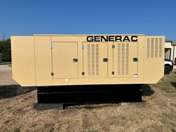 180 KW Generac #5216180200, diesel generator set, 120/208 Volts, 3 phase, 500 hours, 2005 - Image 1