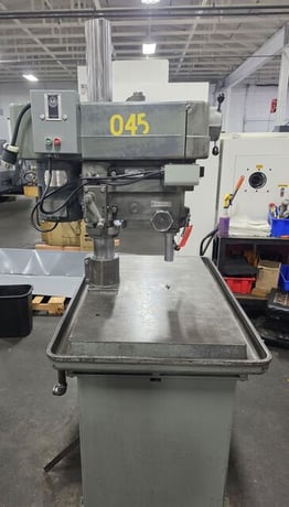 Clausing #2287, single spindle drill press, 20" throat, 1-1/4" capacity, 150-2000 RPM, 1.5 HP, #3MT, 460 V. - Image 2