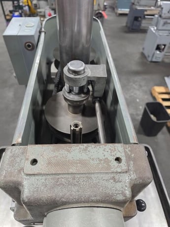 Clausing #2287, single spindle drill press, 20" throat, 1-1/4" capacity, 150-2000 RPM, 1.5 HP, #3MT, 460 V. - Image 7