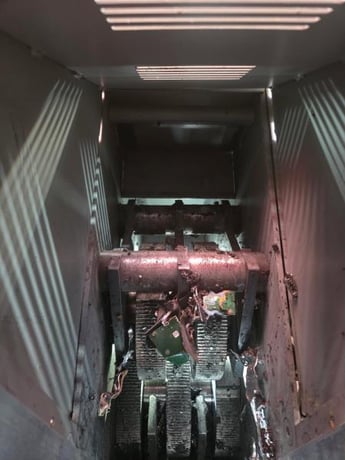 Allegheny Bradford #12HD7.5, hard drive shredder w/infeed conveyor, 12" capacity, 7.5 HP, 9" diameter cutter - Image 6