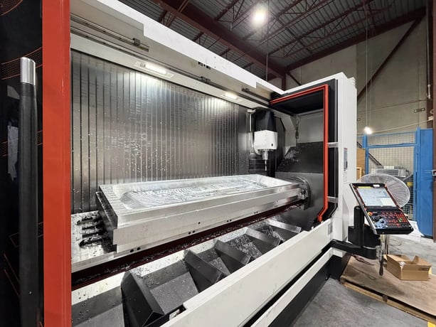 Mazak #VTC-800/30SDW, 5-Axis Vertical Machining Center, 118.1" X, 31.5" Y, 28.3" Z, 46.9 HP, 18000 RPM, CAT - Image 1