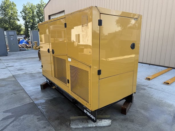 150 KW Olympian #G150G1, Natural gas generator set, 120/208 Volts, 3-phase, 86 hours, 1800 RPM, Olympian - Image 8