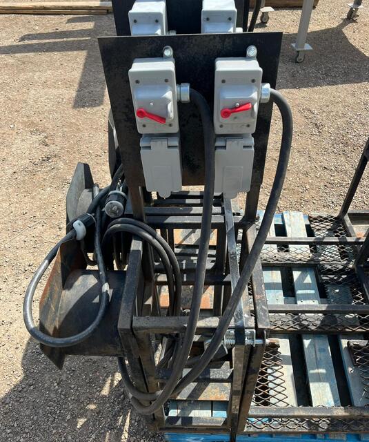 Submersible Pump Racks, 20 amps, 194&deg;F max. allowable conductor temperature, 600 Volts - Image 2