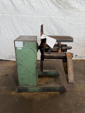 2500 lb. American #60, uncoiler, 18" width, manual drag brake, (3 available) - Image 2