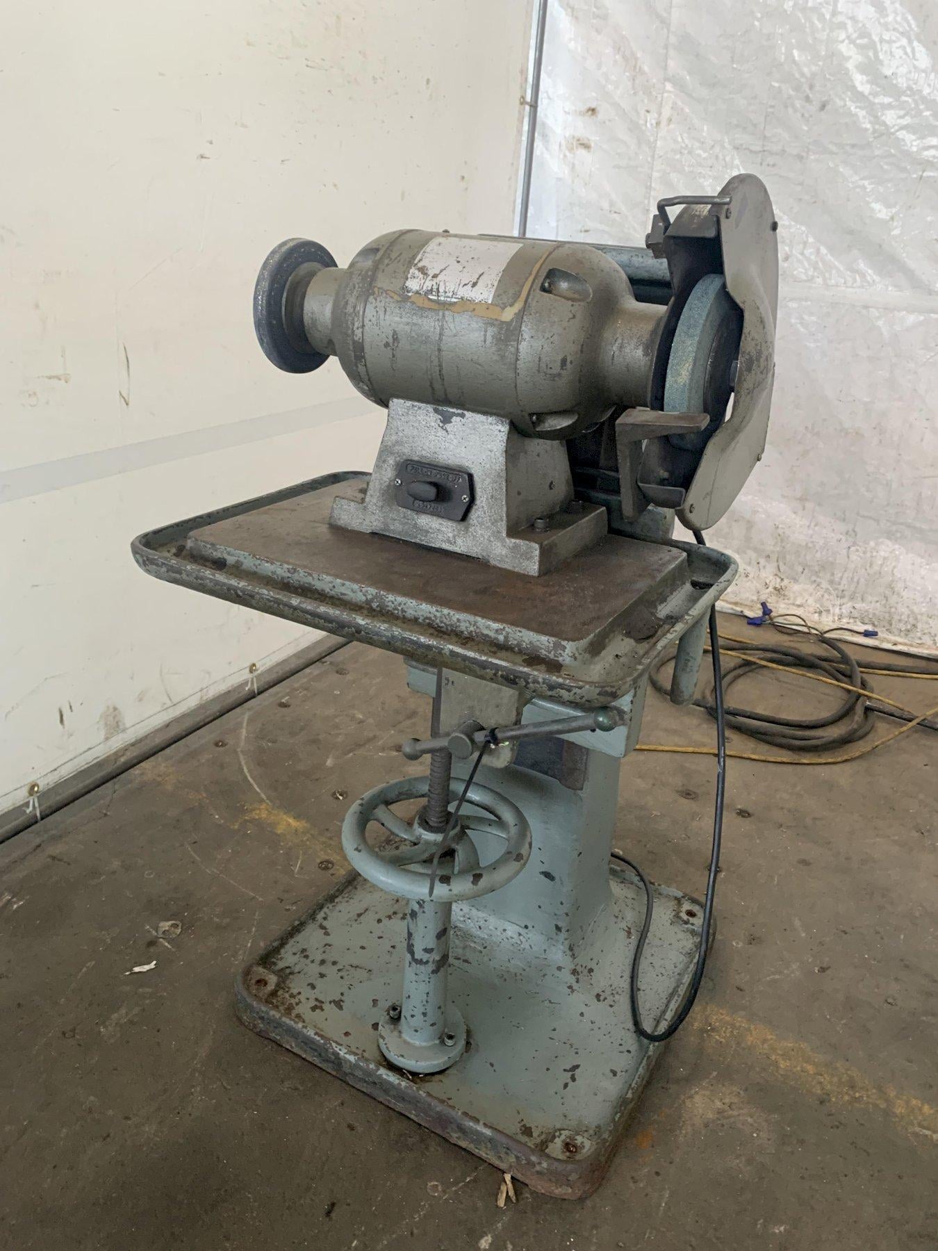 8" Double end pedestal grinder, 5 HP - Image 3