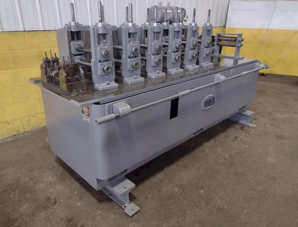 6 Stand, Yoder #M1-1/2, roll former, 12" roll space, 1.5" arbor, 11" horizontal spacing, 4"-7" vertical adj. - Image 4