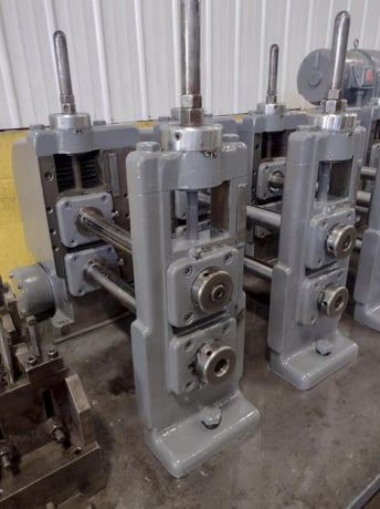 6 Stand, Yoder #M1-1/2, roll former, 12" roll space, 1.5" arbor, 11" horizontal spacing, 4"-7" vertical adj. - Image 9
