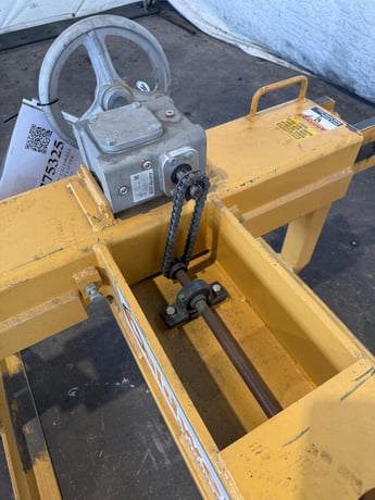 4000 lb. Caldwell #60S-2-84, heavy duty sheet lifter, 84" bundle width - Image 7