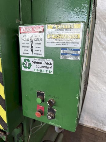 Vertical hydraulic downstroke baler - Image 5