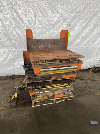 36" x 40" Knight #ALT-3640, pneumatic lift/tilt table (3 available) - Image 1