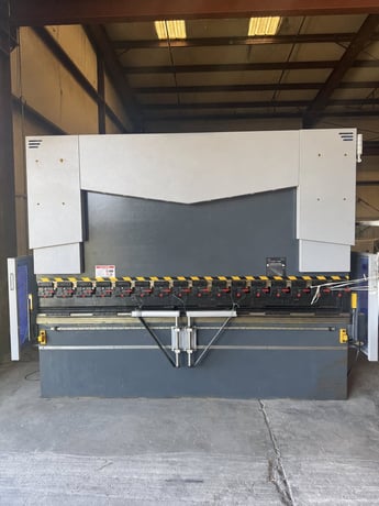 175 Ton, Jay-Shree #KPBF-1632, 3+1 Axis CNC hydraulic press brake, 10' overall, 106" between housing, 7.87" - Image 1