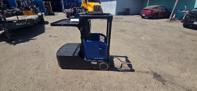 Blue Giant #BG-Zero, electric access vehicle / order picker, 24 V., 300 lb operator capacity, ~4 hr runtime - Image 2