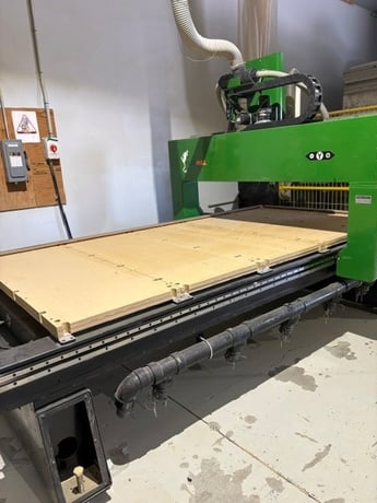 Streamline #SFM-3, 4-axis CNC router, 4' x 8' table, 96" X, 48" Y, 26" Z, 18000 RPM, 5.5 HP, vacuum table - Image 1
