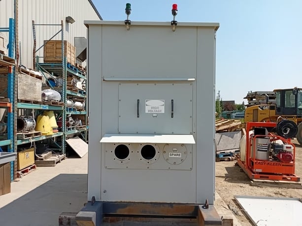 UEE, Outdoor Switchgear Cabinet, 1200 amp, 15000 Volts, NEMA 3R enclosure, 2008 - Image 3
