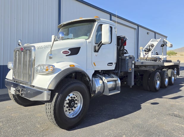 Peterbilt #567, heavy-duty commercial truck, Paccar MX-13 diesel engine, 6 cyl., 8685 mile, 2020 - Image 2